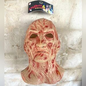 A Nightmare on Elm Street 4 Freddy Krueger Halloween Mask